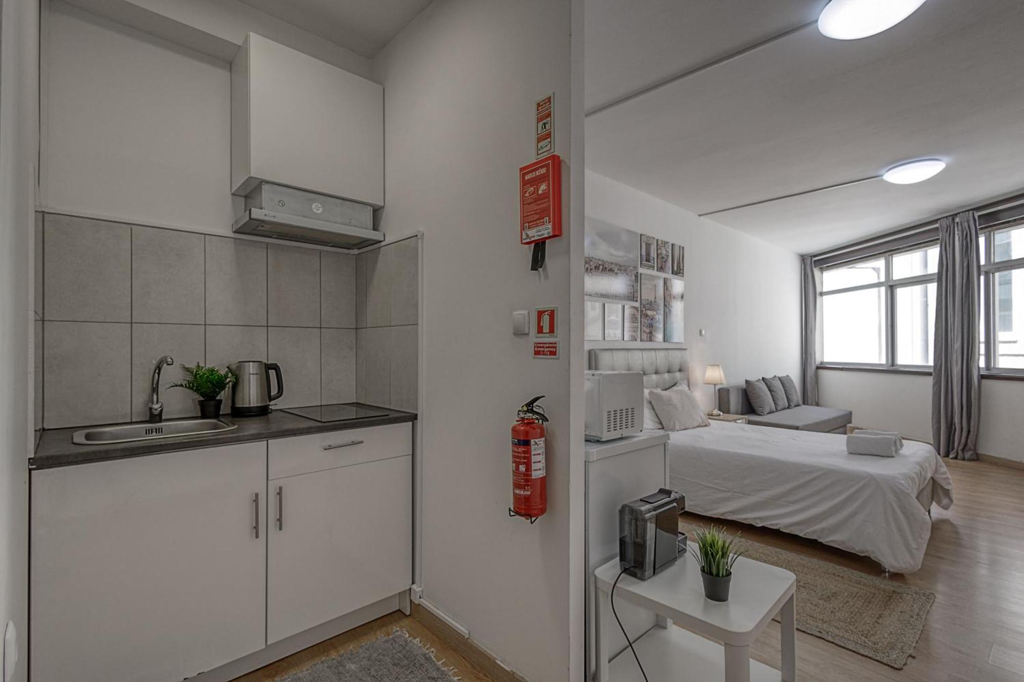 Travel & Live Aliados Apartment بورتو المظهر الخارجي الصورة