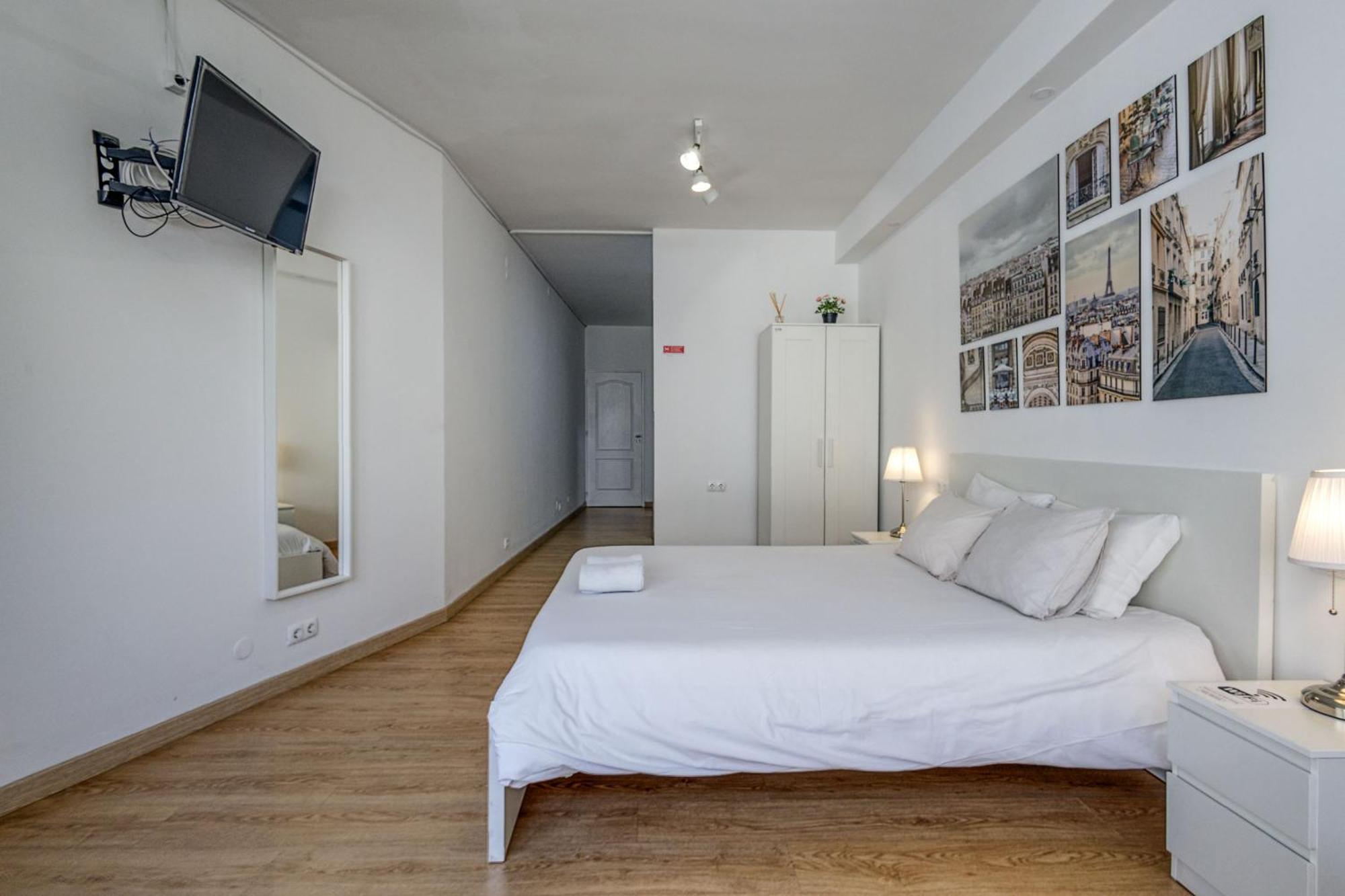 Travel & Live Aliados Apartment بورتو الغرفة الصورة
