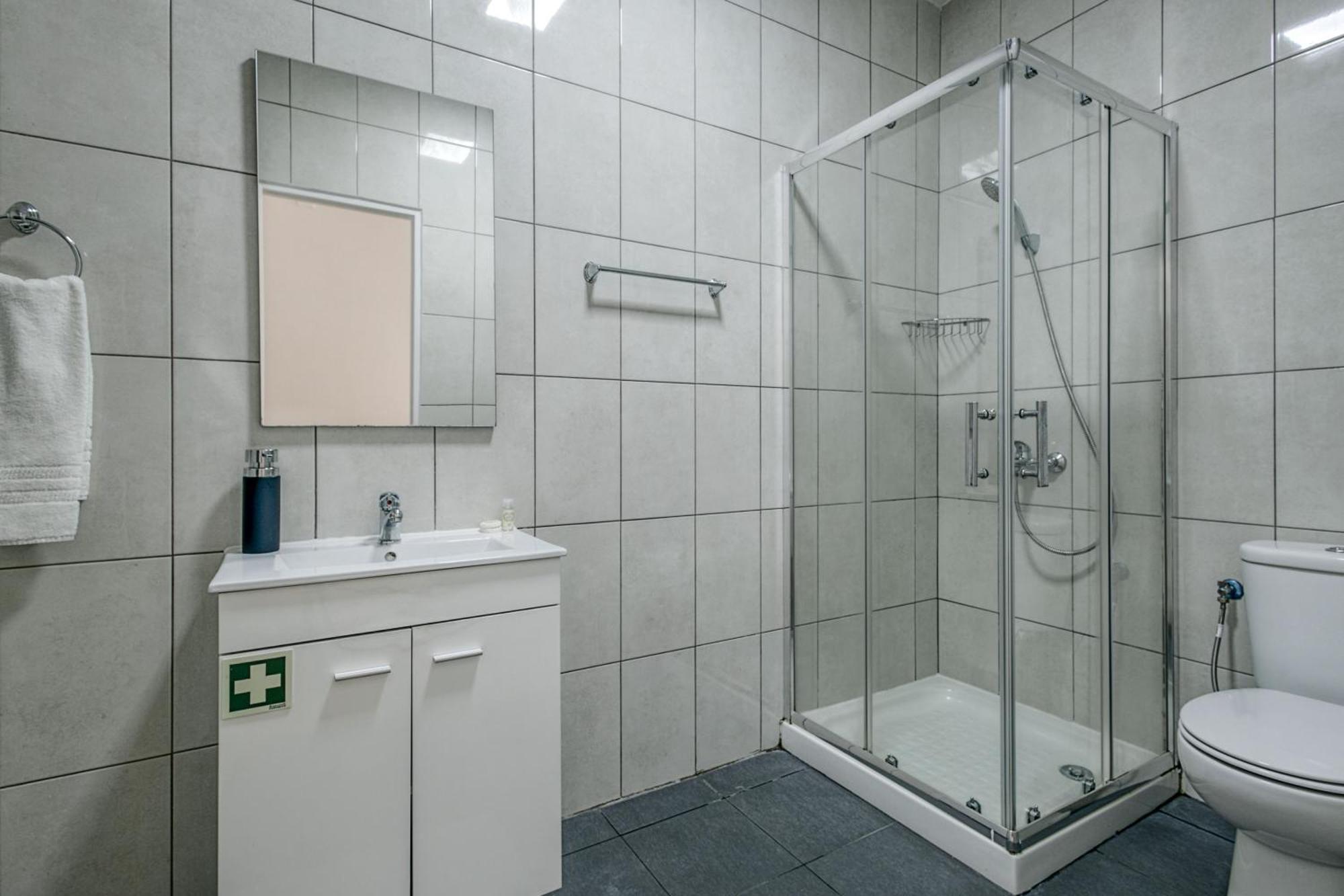 Travel & Live Aliados Apartment بورتو الغرفة الصورة